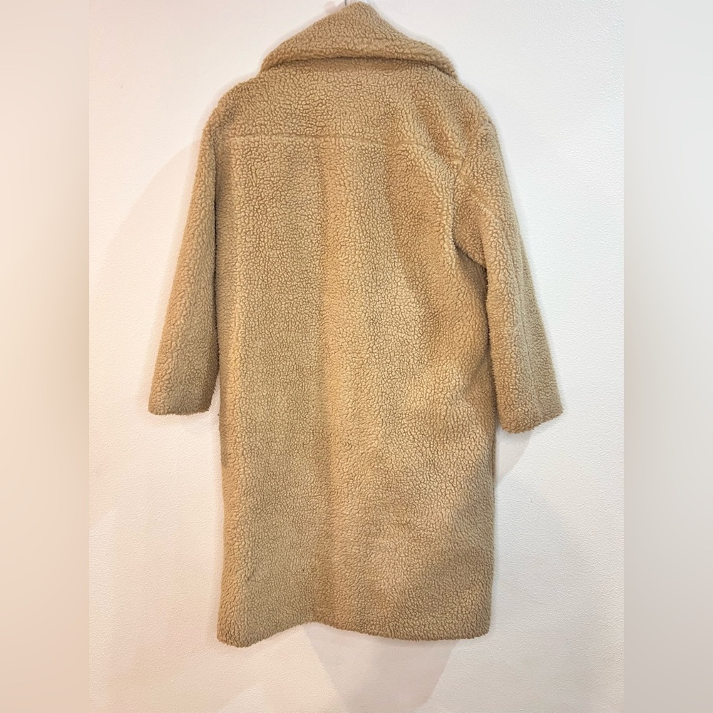 Italian designer Mariella Rosati tan Sherpa teddy coat size medium - Picture 7 of 7